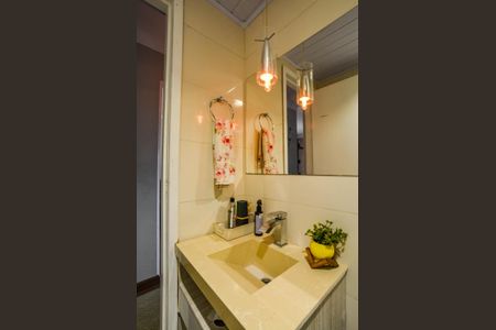 Apartamento à venda com 69m², 3 quartos e 1 vaga Apartamento à venda com 69m², 3 quartos e 1 vagaBanheiro Social