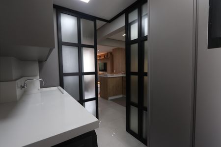 Apartamento à venda com 81m², 2 quartos e 2 vagasLavanderia