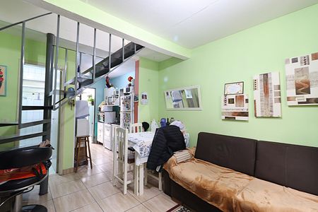 Casa para alugar com 42m², 2 quartos e 1 vagaSala