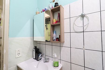 Casa para alugar com 42m², 2 quartos e 1 vagaBanheiro - Armário