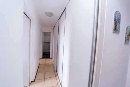 Apartamento à venda com 70m², 2 quartos e 1 vagaCorredor