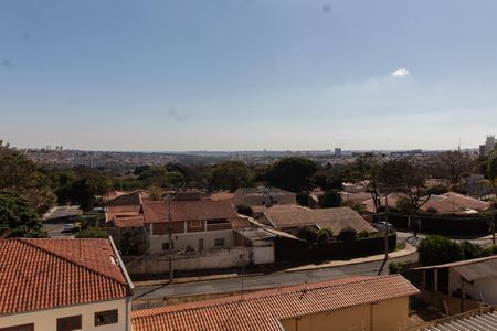 Apartamento à venda com 108m², 2 quartos e 2 vagasVista da Área de Serviço