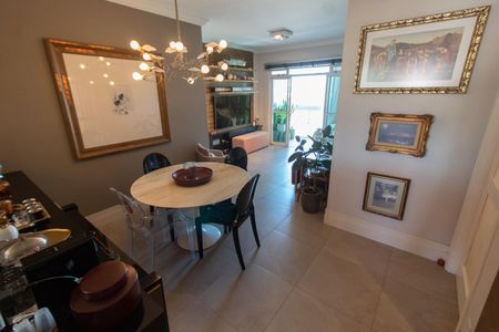 Apartamento à venda com 108m², 2 quartos e 2 vagasCopa