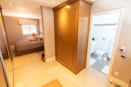 Apartamento à venda com 108m², 2 quartos e 2 vagasCloset da Suíte