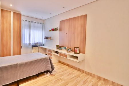 Apartamento à venda com 212m², 3 quartos e 2 vagasSuíte 2