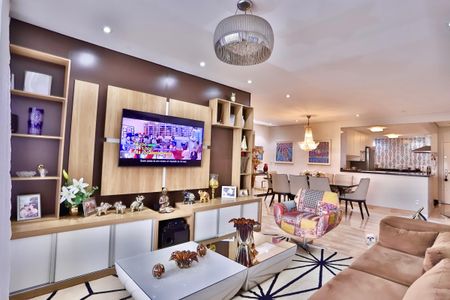 Apartamento à venda com 212m², 3 quartos e 2 vagasSala