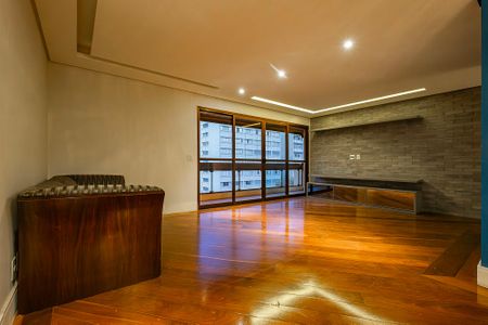 Apartamento à venda com 170m², 4 quartos e 3 vagas Apartamento à venda com 170m², 4 quartos e 3 vagasSala