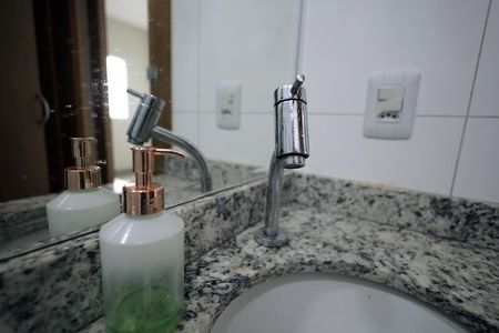 Apartamento à venda com 84m², 2 quartos e 1 vaga Apartamento à venda com 84m², 2 quartos e 1 vagaBanheiro 1