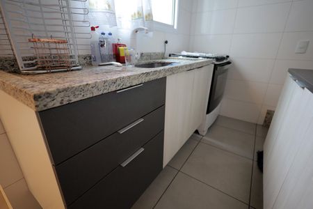 Apartamento à venda com 84m², 2 quartos e 1 vaga Apartamento à venda com 84m², 2 quartos e 1 vagaCozinha