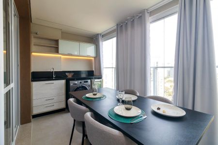 Sala - Varanda de apartamento à venda com 1 quarto, 43m² em Cidade Monções, São Paulo