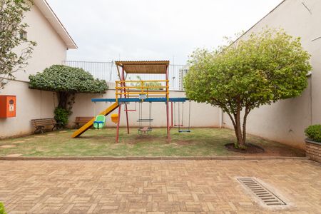 Casa de condomínio à venda com 98m², 3 quartos e 2 vagasÁrea comum - Playground