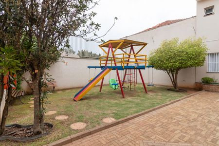 Casa de condomínio à venda com 98m², 3 quartos e 2 vagasÁrea comum - Playground