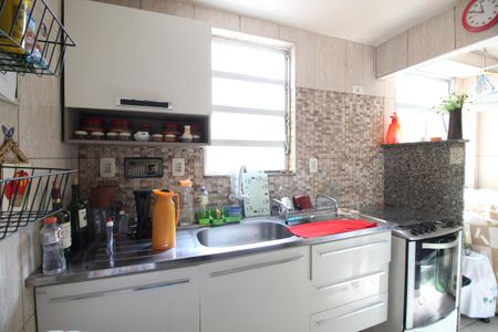 Apartamento à venda com 58m², 2 quartos e 1 vagaCozinha