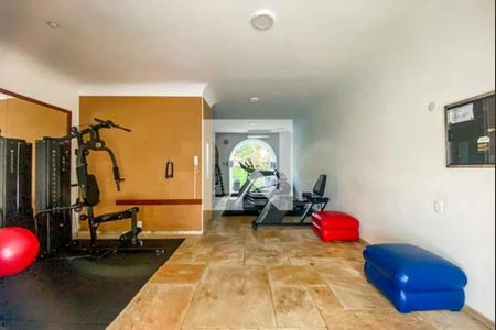 Apartamento à venda com 265m², 4 quartos e 2 vagas Apartamento à venda com 265m², 4 quartos e 2 vagasAcademia