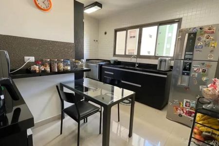 Apartamento à venda com 160m², 3 quartos e 3 vagas Apartamento à venda com 160m², 3 quartos e 3 vagasCozinha