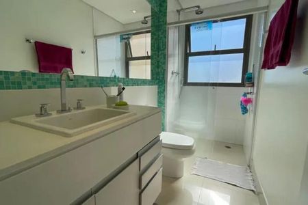 Apartamento à venda com 160m², 3 quartos e 3 vagas Apartamento à venda com 160m², 3 quartos e 3 vagasBanheiro do Quarto 1