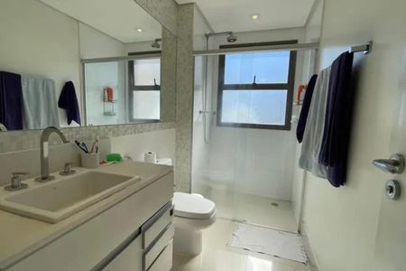 Apartamento à venda com 160m², 3 quartos e 3 vagas Apartamento à venda com 160m², 3 quartos e 3 vagasBanheiro do Quarto 2