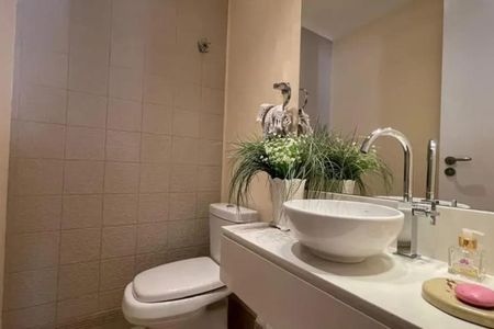 Apartamento à venda com 160m², 3 quartos e 3 vagas Apartamento à venda com 160m², 3 quartos e 3 vagasBanheiro Social