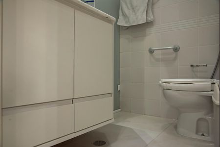 Apartamento à venda com 80m², 2 quartos e 2 vagasBanheiro