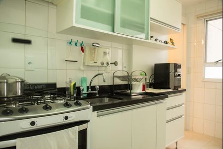 Apartamento à venda com 80m², 2 quartos e 2 vagasCozinha
