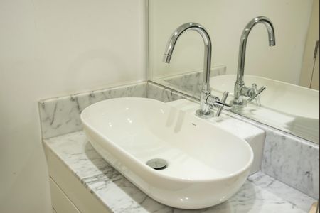 Apartamento à venda com 80m², 2 quartos e 2 vagasLavabo