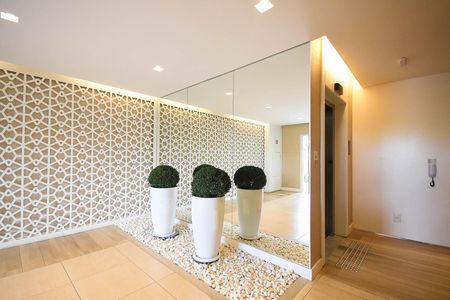 Apartamento à venda com 65m², 2 quartos e 1 vaga Apartamento à venda com 65m², 2 quartos e 1 vagaHall Social