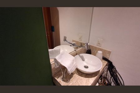 Apartamento à venda com 97m², 3 quartos e 2 vagas Apartamento à venda com 97m², 3 quartos e 2 vagasLavabo