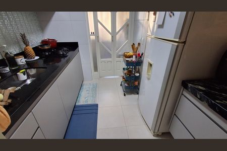Apartamento à venda com 97m², 3 quartos e 2 vagas Apartamento à venda com 97m², 3 quartos e 2 vagasCozinha