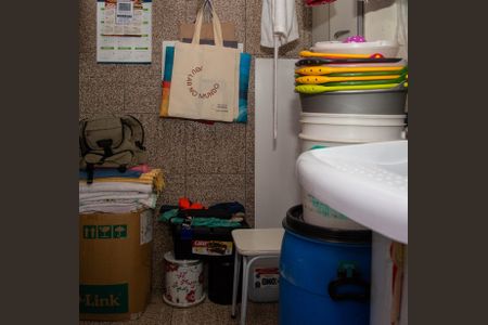 Apartamento à venda com 60m², 2 quartos e 1 vagaÁrea de Serviço