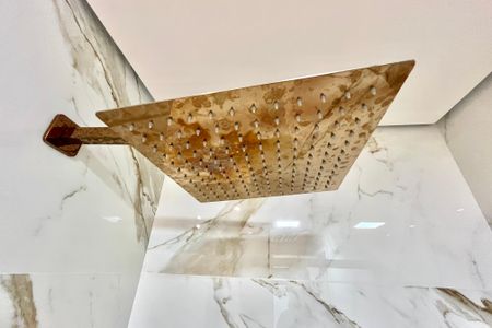 Apartamento à venda com 64m², 2 quartos e 1 vaga Apartamento à venda com 64m², 2 quartos e 1 vagaBanheiro da Suíte