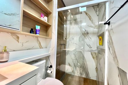 Apartamento à venda com 64m², 2 quartos e 1 vaga Apartamento à venda com 64m², 2 quartos e 1 vagaBanheiro Corredor