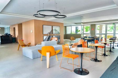 Apartamento à venda com 64m², 2 quartos e 1 vaga Apartamento à venda com 64m², 2 quartos e 1 vagaÁrea comum - Salão de festas