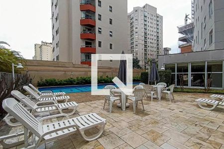 Studio à venda com 60m², 1 quarto e 1 vaga Studio à venda com 60m², 1 quarto e 1 vagaPiscina