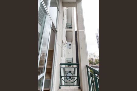 Studio à venda com 60m², 1 quarto e 1 vaga Studio à venda com 60m², 1 quarto e 1 vagaVaranda