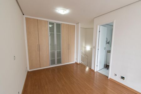 Studio à venda com 60m², 1 quarto e 1 vaga Studio à venda com 60m², 1 quarto e 1 vagaSuíte