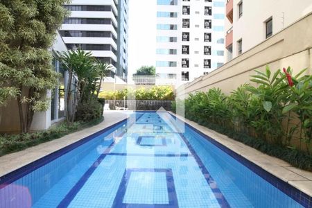 Studio à venda com 60m², 1 quarto e 1 vaga Studio à venda com 60m², 1 quarto e 1 vagaPiscina