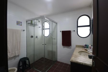 Apartamento para alugar com 144m², 4 quartos e 1 vaga Apartamento para alugar com 144m², 4 quartos e 1 vagaBanheiro da Suíte 1