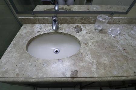 Apartamento para alugar com 144m², 4 quartos e 1 vaga Apartamento para alugar com 144m², 4 quartos e 1 vagaBanheiro Social