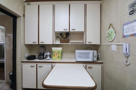 Apartamento para alugar com 144m², 4 quartos e 1 vaga Apartamento para alugar com 144m², 4 quartos e 1 vagaCozinha