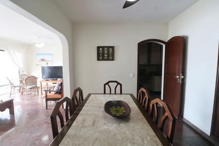 Apartamento para alugar com 144m², 4 quartos e 1 vaga Apartamento para alugar com 144m², 4 quartos e 1 vagaSala