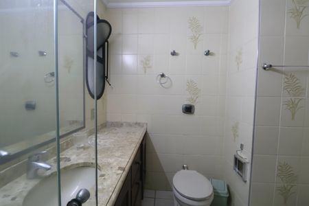 Apartamento para alugar com 144m², 4 quartos e 1 vaga Apartamento para alugar com 144m², 4 quartos e 1 vagaBanheiro Social