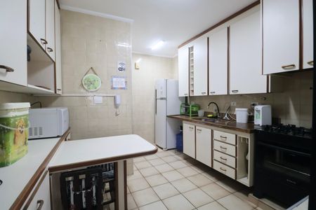 Apartamento para alugar com 144m², 4 quartos e 1 vaga Apartamento para alugar com 144m², 4 quartos e 1 vagaCozinha
