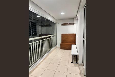 Apartamento à venda com 91m², 3 quartos e 2 vagas Apartamento à venda com 91m², 3 quartos e 2 vagasVaranda