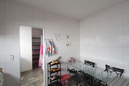 Apartamento à venda com 285m², 5 quartos e 3 vagasCozinha