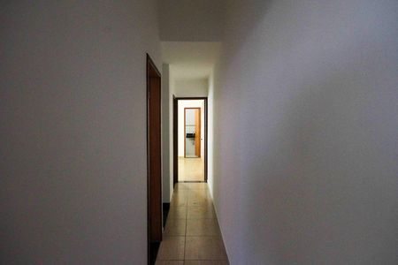 Casa à venda com 91m², 3 quartos e 3 vagas Casa à venda com 91m², 3 quartos e 3 vagasCorredor