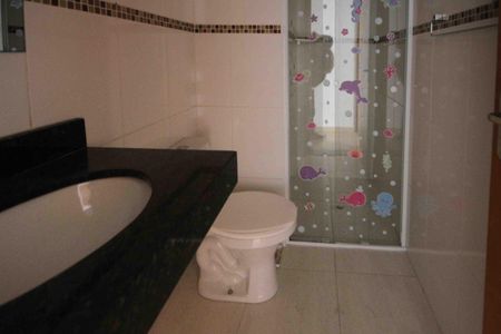 Casa à venda com 91m², 3 quartos e 3 vagas Casa à venda com 91m², 3 quartos e 3 vagasBanheiro Social