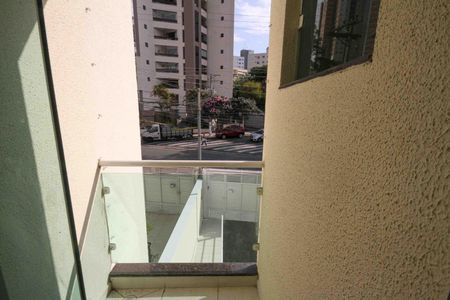 Casa à venda com 91m², 3 quartos e 3 vagas Casa à venda com 91m², 3 quartos e 3 vagasVaranda da Suíte