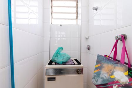 Apartamento à venda com 71m², 2 quartos e 1 vaga Apartamento à venda com 71m², 2 quartos e 1 vagaBanheiro de Serviço