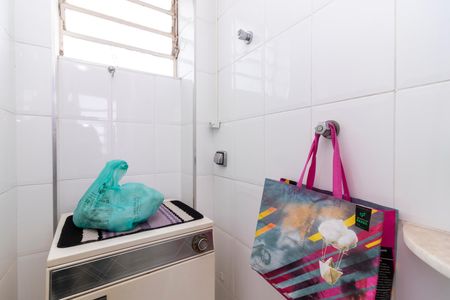 Apartamento à venda com 71m², 2 quartos e 1 vaga Apartamento à venda com 71m², 2 quartos e 1 vagaBanheiro de Serviço