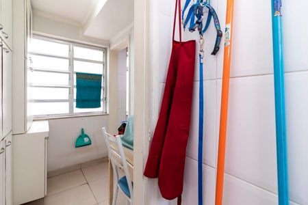 Apartamento à venda com 71m², 2 quartos e 1 vaga Apartamento à venda com 71m², 2 quartos e 1 vagaBanheiro de Serviço